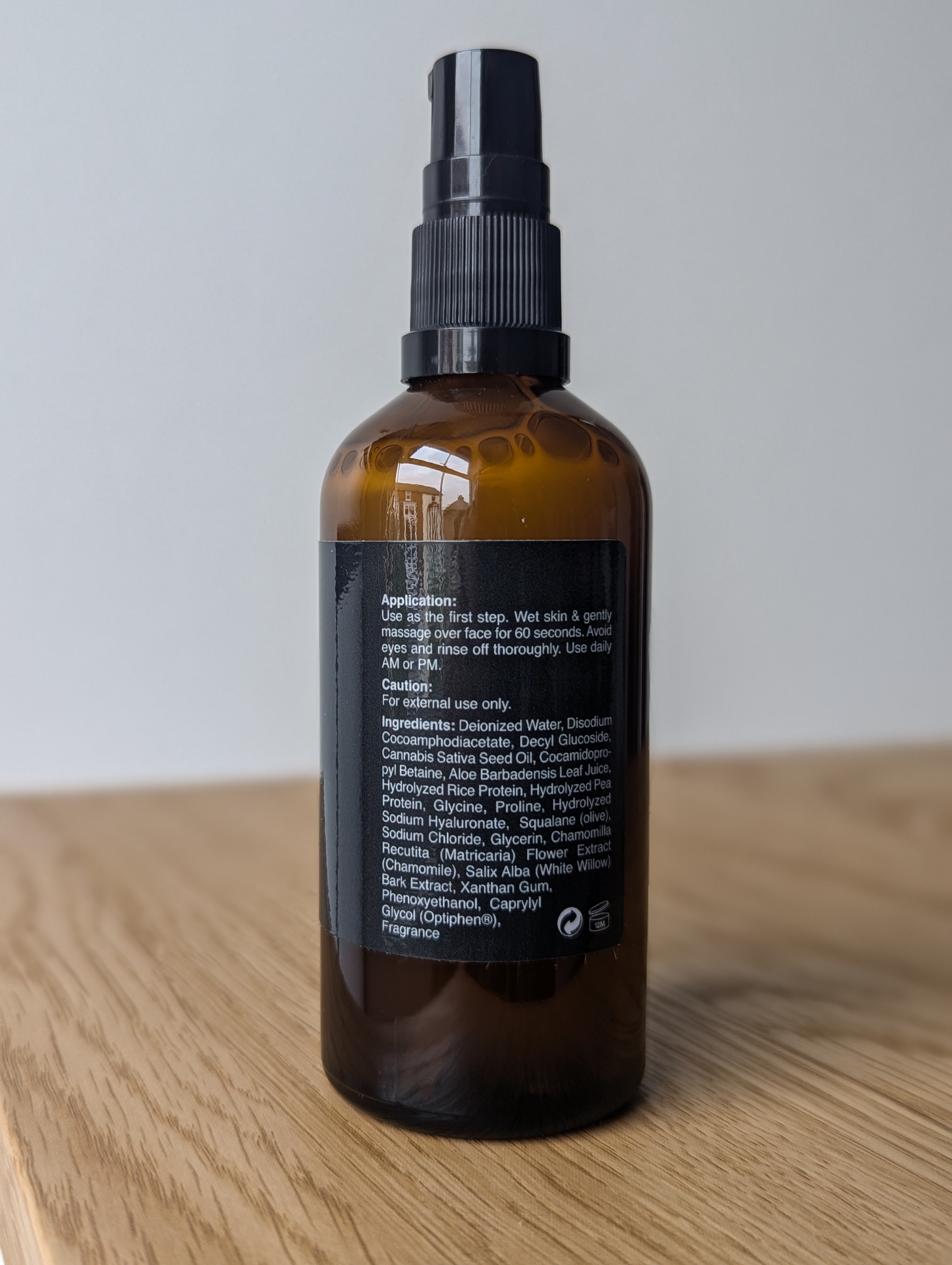 Essential Cleanser - Herbal and chamomile blend