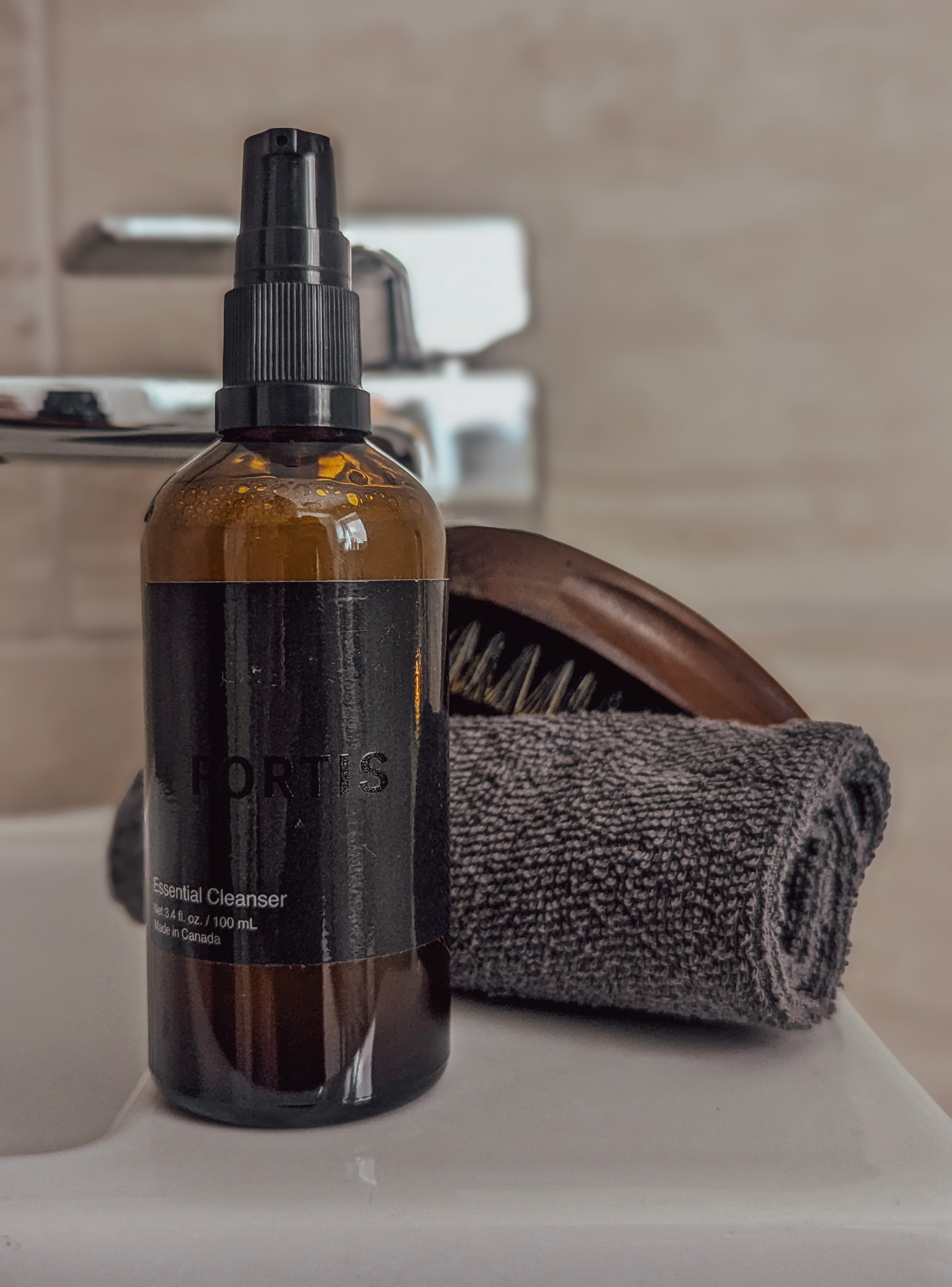 Essential Cleanser - Herbal and chamomile blend